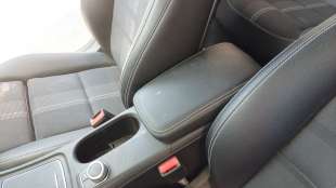 Recambio de apoyabrazos central para mercedes-benz clase gla (x156) 2013- gla 180 (156.942) referencia OEM IAM 2466808901  