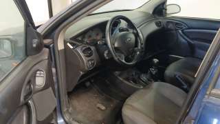 ford focus i sedán (dfw) 1999-2009 del año 2004