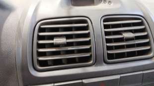 Recambio de aireador central para hyundai accent ii (lc) 1999-2012 1.3 referencia OEM IAM 9743025000 9743025000 