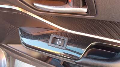 Recambio de mando elevalunas delantero derecho para toyota c-hr 2016- hybrid active referencia OEM IAM 84810F4030  