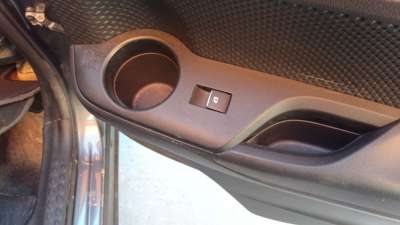 Recambio de mando elevalunas trasero derecho para toyota c-hr 2016- hybrid active referencia OEM IAM 84810F4030  