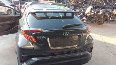 Recambio de porton trasero para toyota c-hr 2016- hybrid active referencia OEM IAM 67005F4020  