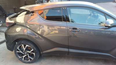 Recambio de puerta trasera derecha para toyota c-hr 2016- hybrid active referencia OEM IAM 67003F4010  