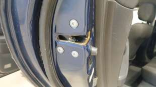 Recambio de cerradura puerta trasera izquierda para toyota avensis (_t25_) 2003-2008 2.2 d-4d (adt251_) referencia OEM IAM 69060