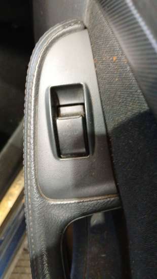 Recambio de mando elevalunas trasero derecho para toyota avensis (_t25_) 2003-2008 2.2 d-4d (adt251_) referencia OEM IAM 8481005
