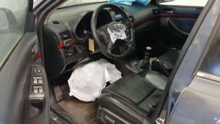 toyota avensis sedán (_t25_) 2003-2008 del año 2006