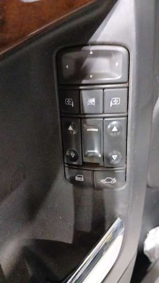 Recambio de mando elevalunas delantero izquierdo para opel vectra c (z02) 2002-2009 2.2 dti 16v (f69) referencia OEM IAM 2443637
