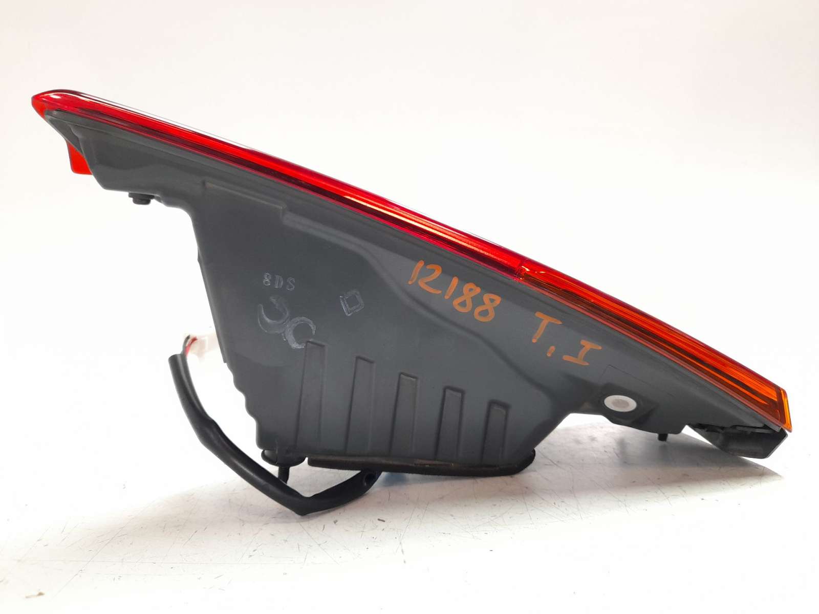 Recambio de piloto trasero izquierdo interior para lexus is iii (_e3_) 2013- 300h (ave30_) referencia OEM IAM 8159053172   Recambio de piloto trasero izquierdo interior para lexus is iii (_e3_) 2013- 300h (ave30_) referencia OEM IAM 8159053172