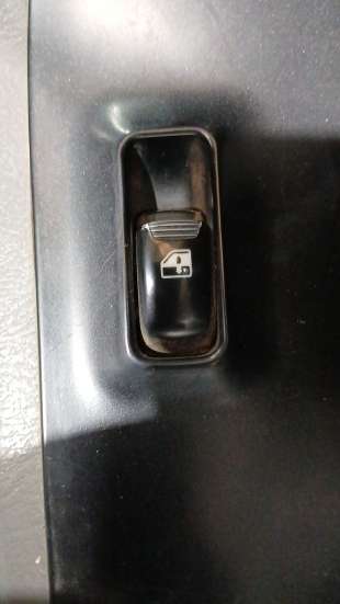 Recambio de mando elevalunas delantero derecho para hyundai santa fé i (sm) 2000-2006 2.0 crdi referencia OEM IAM 9358026100 935