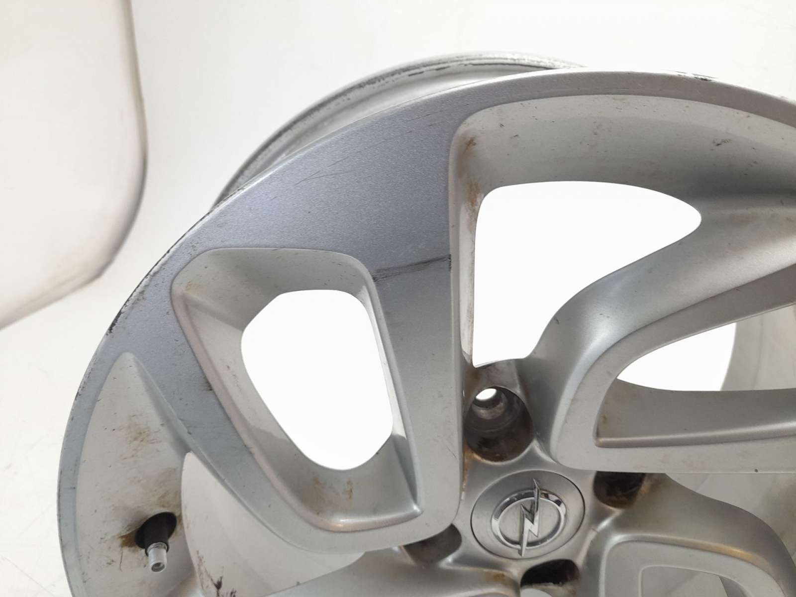 Recambio de llanta para opel crossland x / crossland (p17, p2qo) 2017- 1.2 (75) referencia OEM IAM 39007897   Recambio de llanta para opel crossland x / crossland (p17, p2qo) 2017- 1.2 (75) referencia OEM IAM 39007897