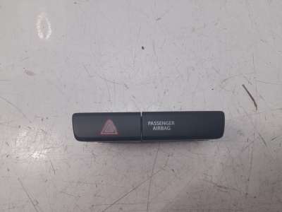 Recambio de warning para suzuki vitara 2015- 1.5 strong hybrid gle 2wd referencia OEM IAM 3743054P105PK  