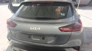 Recambio de porton trasero para kia xceed 2019- business referencia OEM IAM 73700J7810  