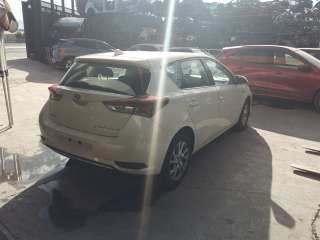 toyota auris (_e18_) 2012-2018 del año 2017