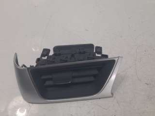 Recambio de aireador izquierdo para renault captur ii 2019- techno referencia OEM IAM 687611390R  