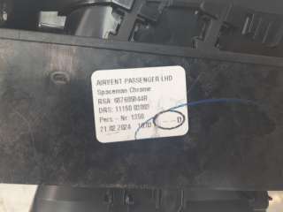 Recambio de aireador central para renault captur ii 2019- techno referencia OEM IAM 687605844R  