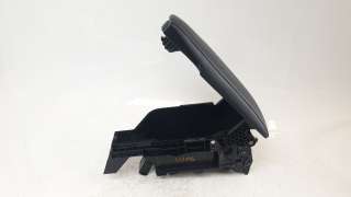 Recambio de apoyabrazos central para lexus rc 2014- referencia OEM IAM 5892024120B0  