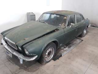jaguar xj6/12 1986- del año 1977