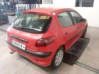 peugeot 206 berlina 1998-2010 del año 2001