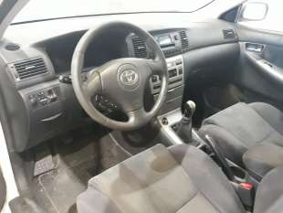 toyota corolla (e11) 1999-2002 del año 2002 2