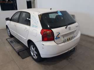 toyota corolla (e11) 1999-2002 del año 2002