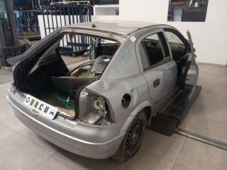 opel astra g berlina 1998-2004 del año 2001