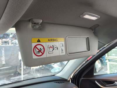 Recambio de parasol derecho para audi q3 (8ug) 2014-2018 base referencia OEM IAM 8U0857552AD  