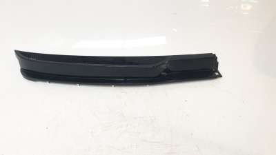 Recambio de moldura para kia niro 2016- referencia OEM IAM 861D0AT100  