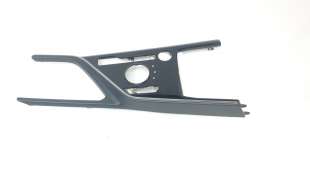 Recambio de moldura para kia niro 2016- referencia OEM IAM 84605AT000   2