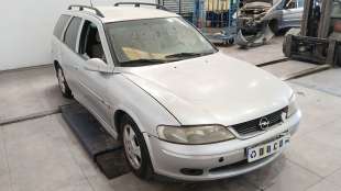 opel vectra b station wagon (j96) 1996-2003 del año 1999