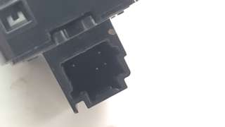 Recambio de mando elevalunas delantero derecho para renault captur ii 2019- 1.3 tce referencia OEM IAM 254019868R  