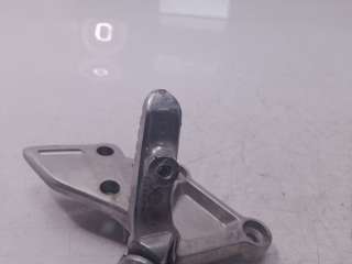 Recambio de estribera derecha para honda cb 650r 2018- referencia OEM IAM 50660MKND50  