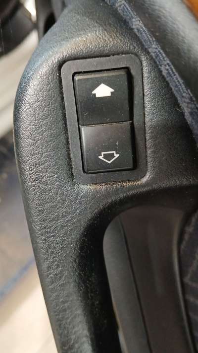 Recambio de mando elevalunas delantero derecho para bmw 5 (e39) 1995-2003 530 d referencia OEM IAM 61318368974 61318368974 