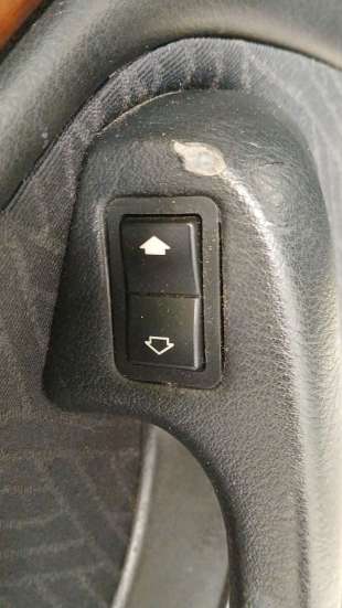 Recambio de mando elevalunas trasero izquierdo para bmw 5 (e39) 1995-2003 530 d referencia OEM IAM 61318368974 61318368974 