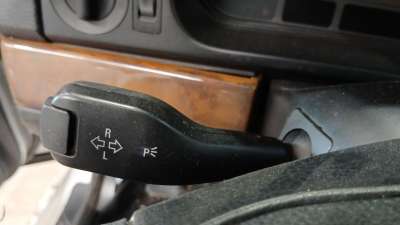 Recambio de mando intermitentes para bmw 5 (e39) 1995-2003 530 d referencia OEM IAM 61318363668 61318363668 