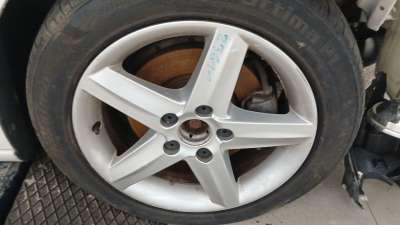 Recambio de llanta delantera derecha para seat leon (1p1) 2005-2013 1.6 tdi referencia OEM IAM 5P0601025K72V 5P0601025K72V 