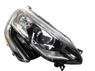 Recambio de faro derecho para renault megane iv berlina 5p 2015- referencia OEM IAM 260100141R 10118040003 11815952 / 557008D
