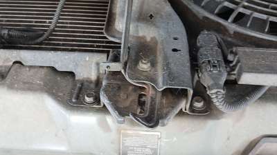 Recambio de cerradura capo para kia carnival ii (gq) 1999-2007 2.9 crdi referencia OEM IAM 0K53A56620B 0K53A56620B 