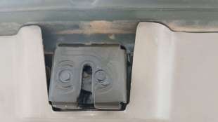 Recambio de cerradura maletero / porton para kia carnival ii (gq) 1999-2007 2.9 crdi referencia OEM IAM 0K53Z62310 0K53Z62310 