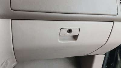 Recambio de guantera para kia carnival ii (gq) 1999-2007 2.9 crdi referencia OEM IAM 0K53A64030BGE 0K53A64030BGE 