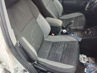 Recambio de juego asientos completo para toyota auris (_e18_) 2012-2018 1.8 hybrid (zwe186_) referencia OEM IAM 710720ZB30C1  