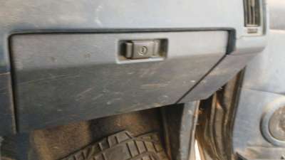 Recambio de guantera para nissan terrano i (wd21) 1986-1996 2.7 td 4wd referencia OEM IAM 6850001G00 6850001G00 