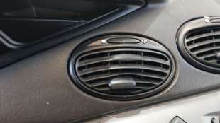 Recambio de aireador central izquierdo para ford focus i sedán (dfw) 1999-2009 1.8 tdci referencia OEM IAM 1123915 1123915 