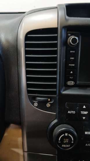 Recambio de aireador central izquierdo para kia carnival / grand carnival iii (vq) 2005- 2.9 crdi referencia OEM IAM 974504D000 