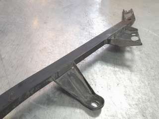 Recambio de travesaño inferior para ford mustang 2014- convertible gt referencia OEM IAM FR3B76102B57A  