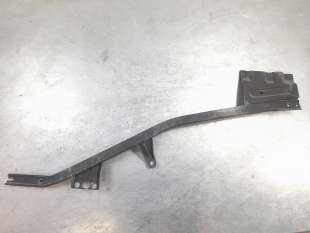 Recambio de travesaño inferior para ford mustang 2014- convertible gt referencia OEM IAM FR3B76102B56A  