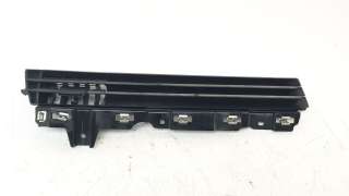 Recambio de aireador central para renault clio v 2019- business edition referencia OEM IAM 687503053R  