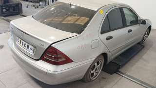 mercedes-benz clase c (w203) 2000-2007 del año 2004