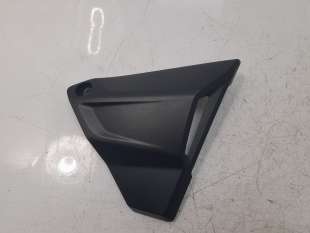 Recambio de moldura para bmw r 1250 - r 1250 r (1r13) referencia OEM IAM 46638523156  