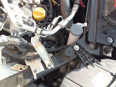 Recambio de deposito limpia para renault austral 2022- techno referencia OEM IAM 289102620R  