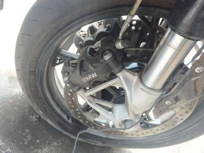 Recambio de pinza de freno delantera derecha para bmw s - s 1000 rr (2r99) referencia OEM IAM 34117106086  